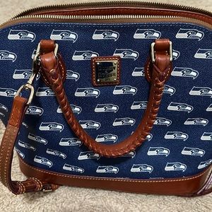 Doomey and Bourke Seahawks purse with matching wallet. Excellent condition